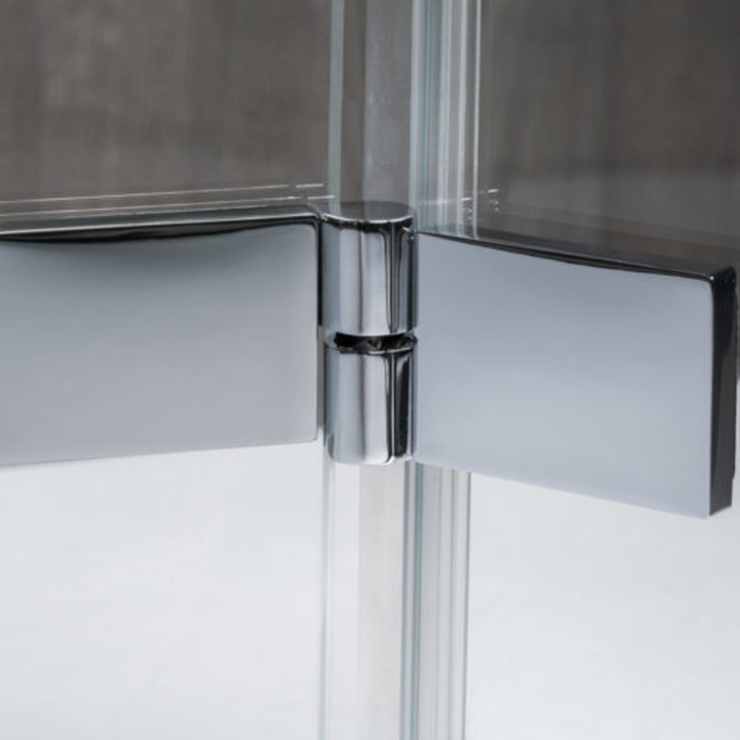 Porta doccia battente versione destra cm 70 modello Atlas in cristallo temperato mm 8