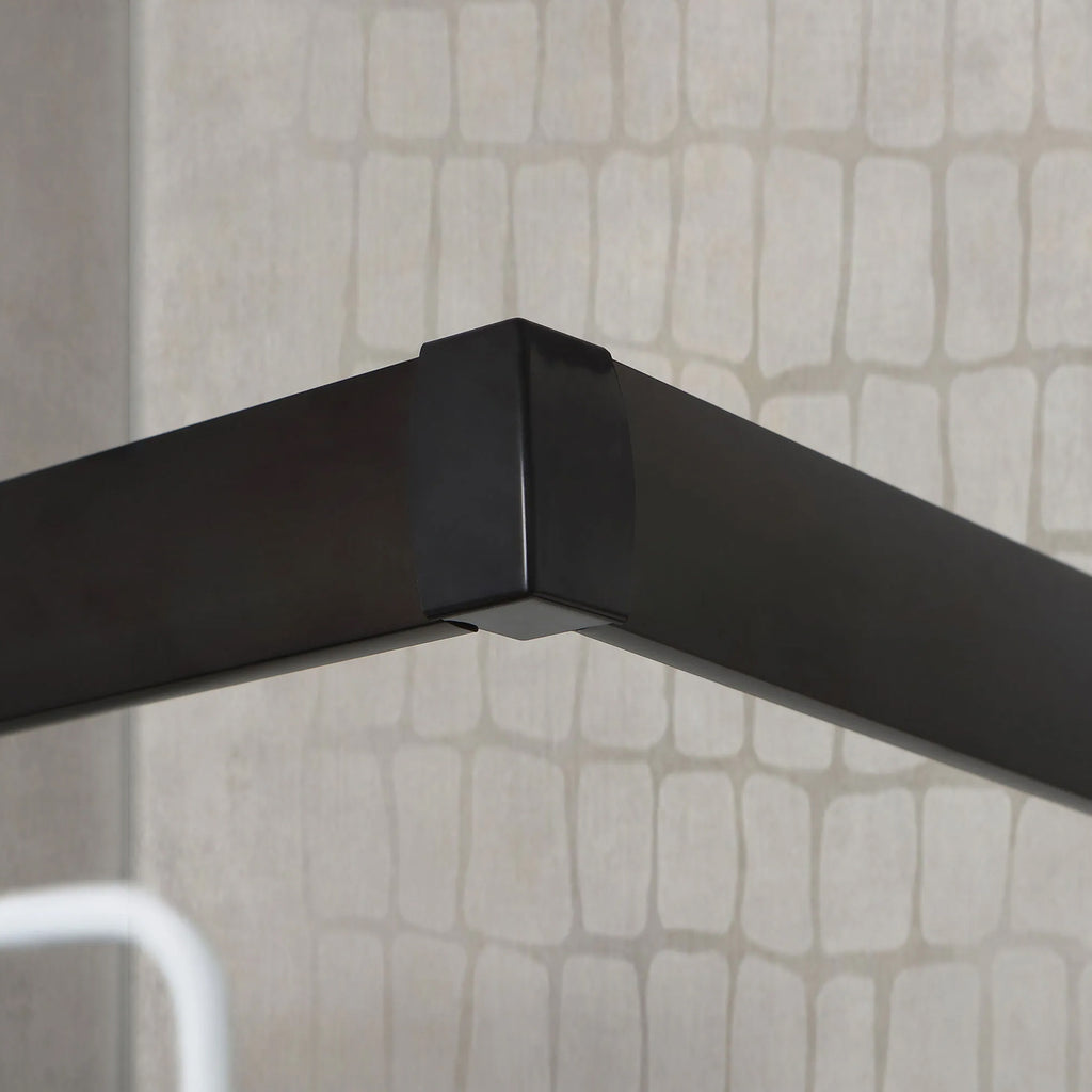 Box doccia modello Imperial 70x70 cm con profilo nero opaco e cristallo trasparente 6 mm