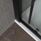 Box doccia modello Imperial 70x70 cm con profilo nero opaco e cristallo trasparente 6 mm