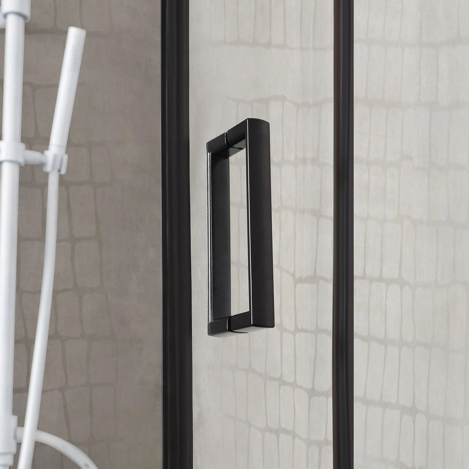 Box doccia modello Imperial 70x70 cm con profilo nero opaco e cristallo trasparente 6 mm