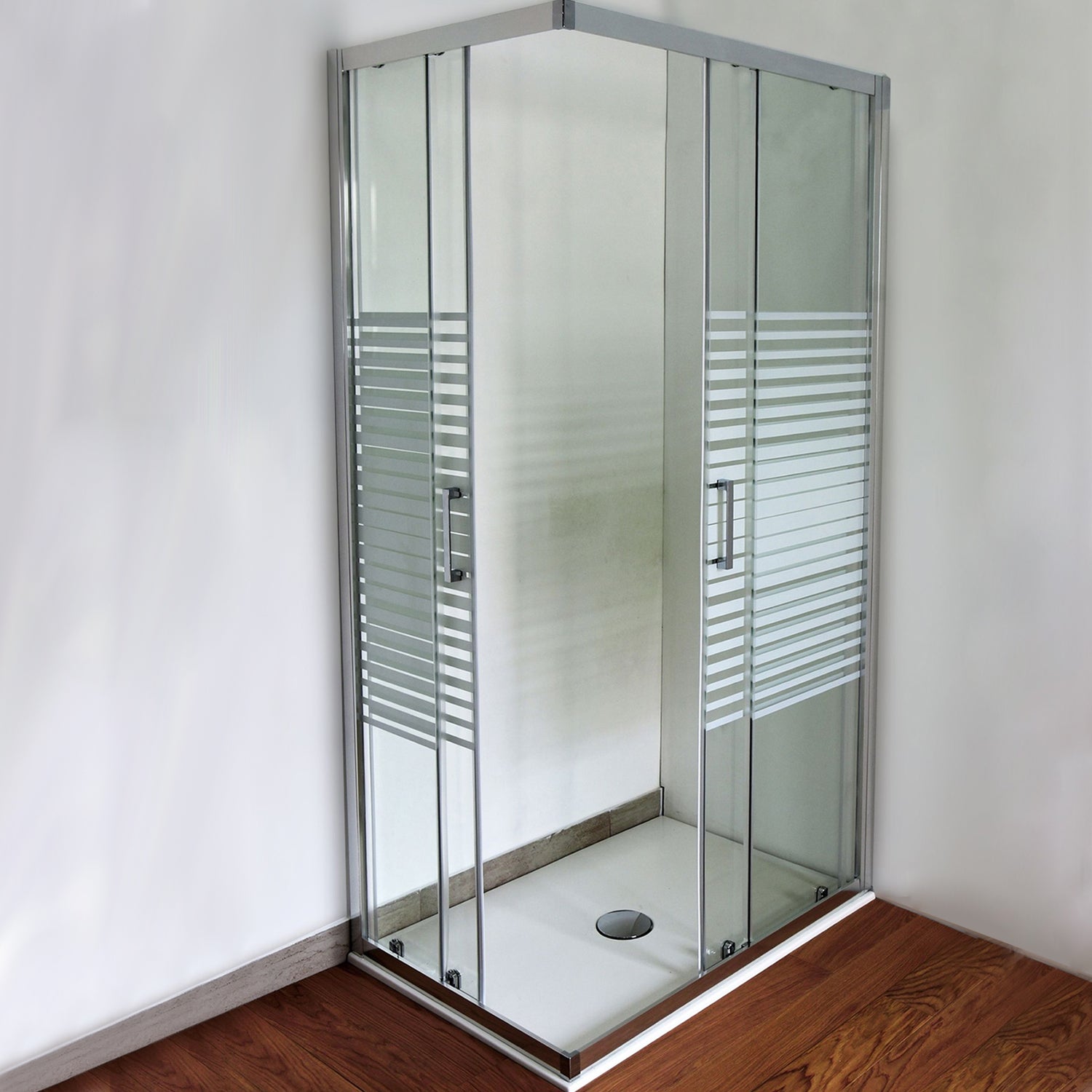 Box doccia Iconic cm 75x90 con apertura scorrevole angolare in vetro anticalcare Smart Clean serigrafato 6 mm